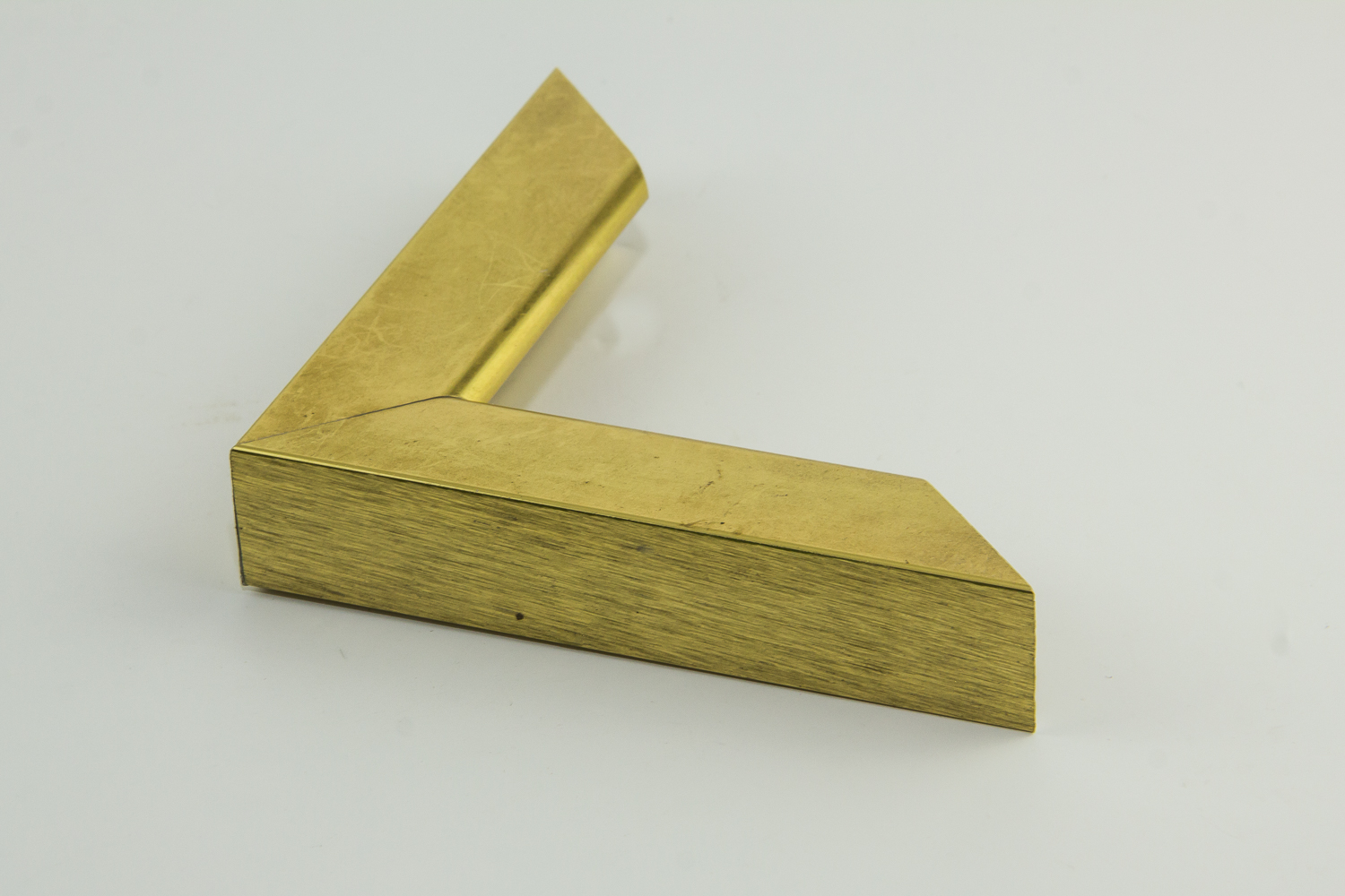 AF 12 OURO BRILHANTE (1)