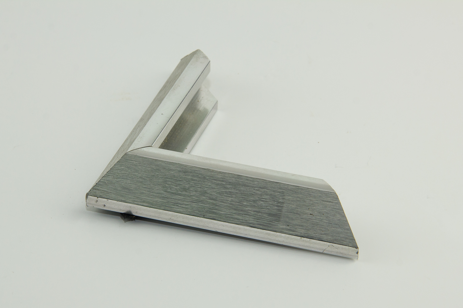 AF 7 INCOLOR BRILHANTE (1)